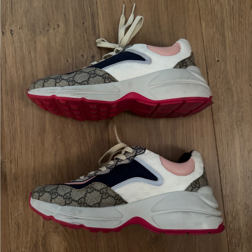 Authentic Gucci Rhyton low-top sneakers Size 40.5 - Picture 8 of 11